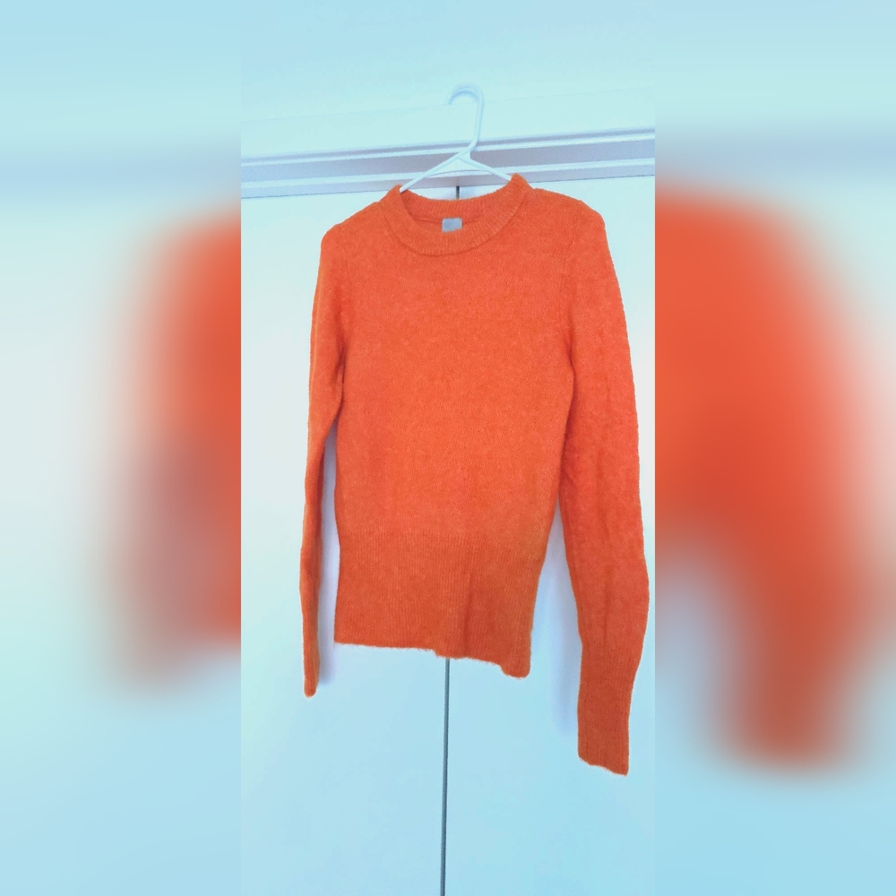 HM sweater size XS